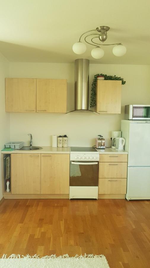Juuli Apartament Kuressaare Extérieur photo