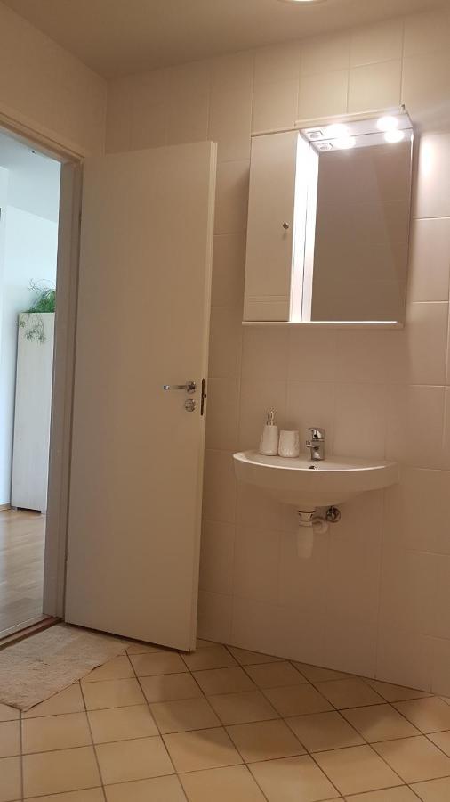 Juuli Apartament Kuressaare Extérieur photo