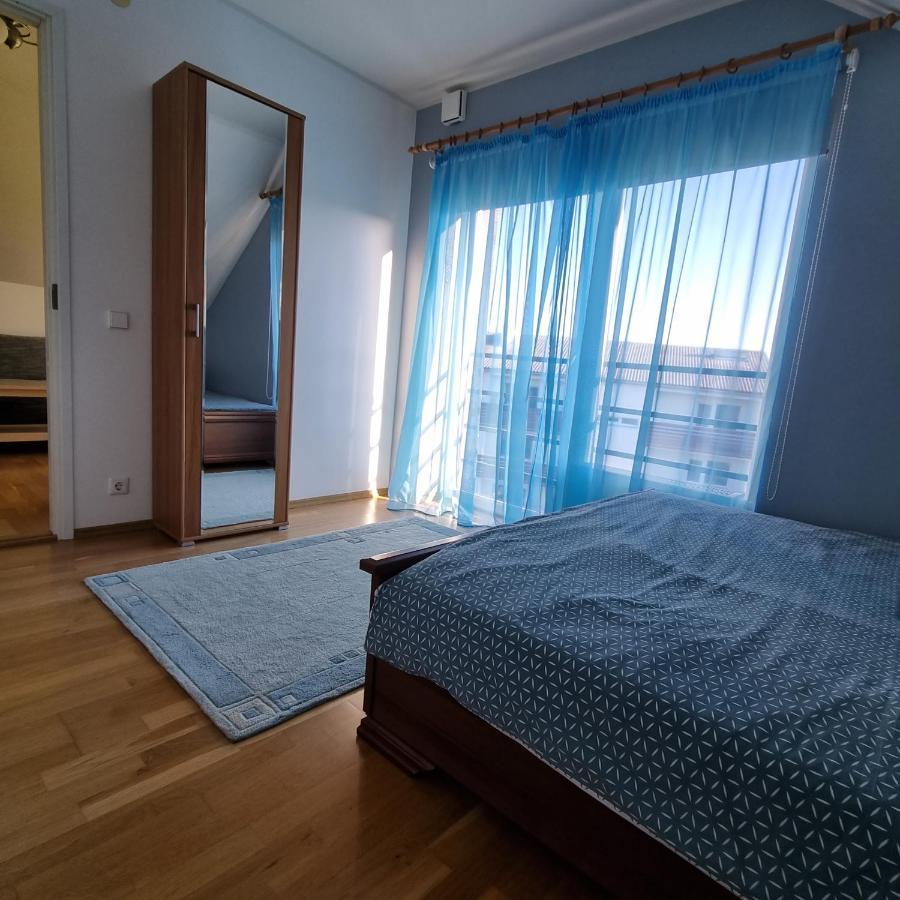 Juuli Apartament Kuressaare Extérieur photo