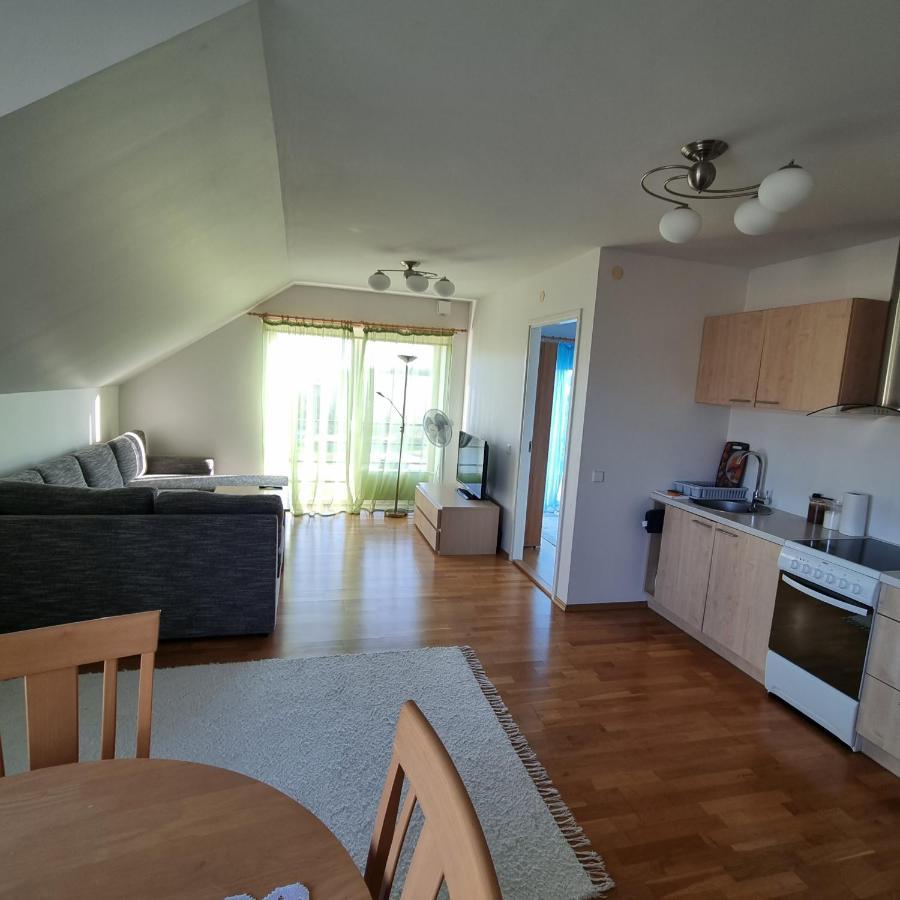 Juuli Apartament Kuressaare Extérieur photo